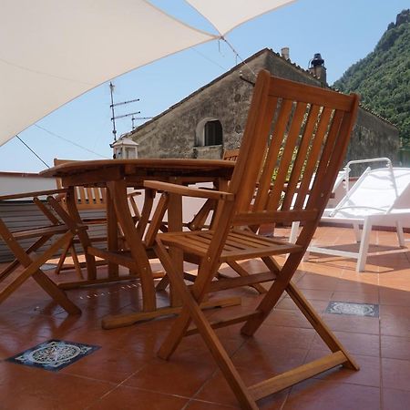 Donna Rosalia Apartment Амалфи Екстериор снимка