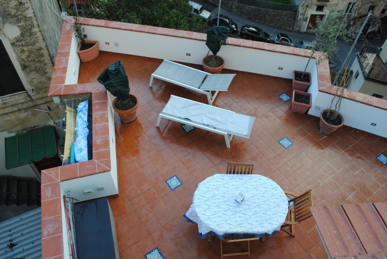 Donna Rosalia Apartment Амалфи Екстериор снимка