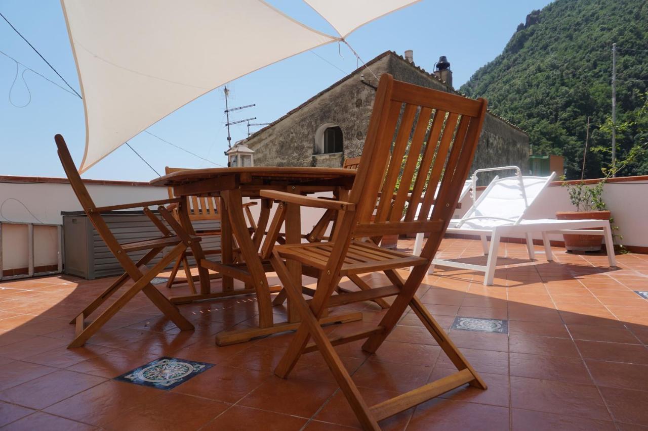 Donna Rosalia Apartment Амалфи Екстериор снимка