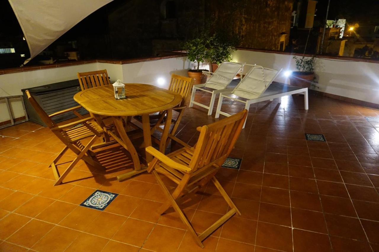 Donna Rosalia Apartment Амалфи Екстериор снимка